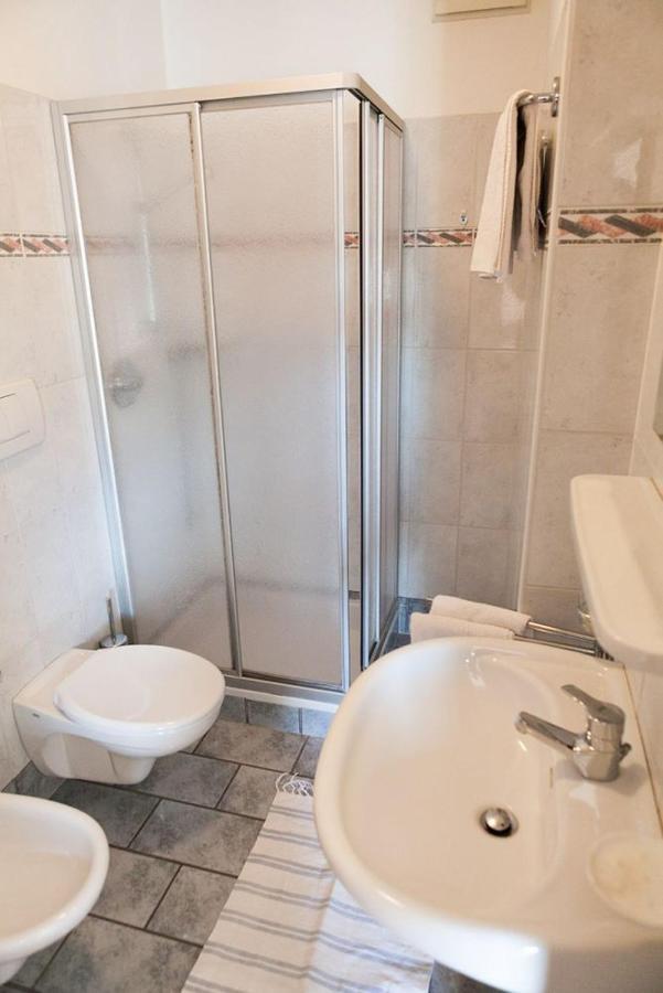 Hotel Zum Rossl Anterivo ภายนอก รูปภาพ